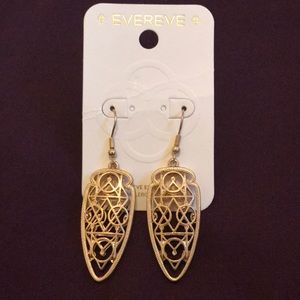NWT Evereve Gold Drop Earrings